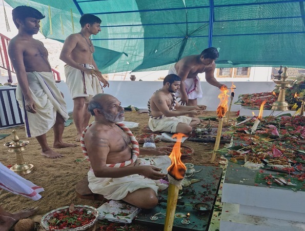 ഉത്സവ തിടമ്പ് സമർപ്പണം, നാഗപ്രതിഷ്ഠ, സർപ്പബലി